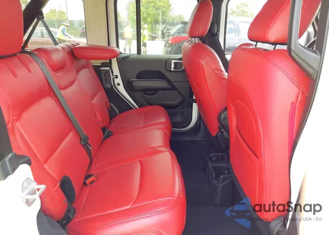 2020 Jeep Wrangler Unlimited Sahara 4X4 z USA, uszkodzony, nr VIN 1C4HJXEN3LW259581